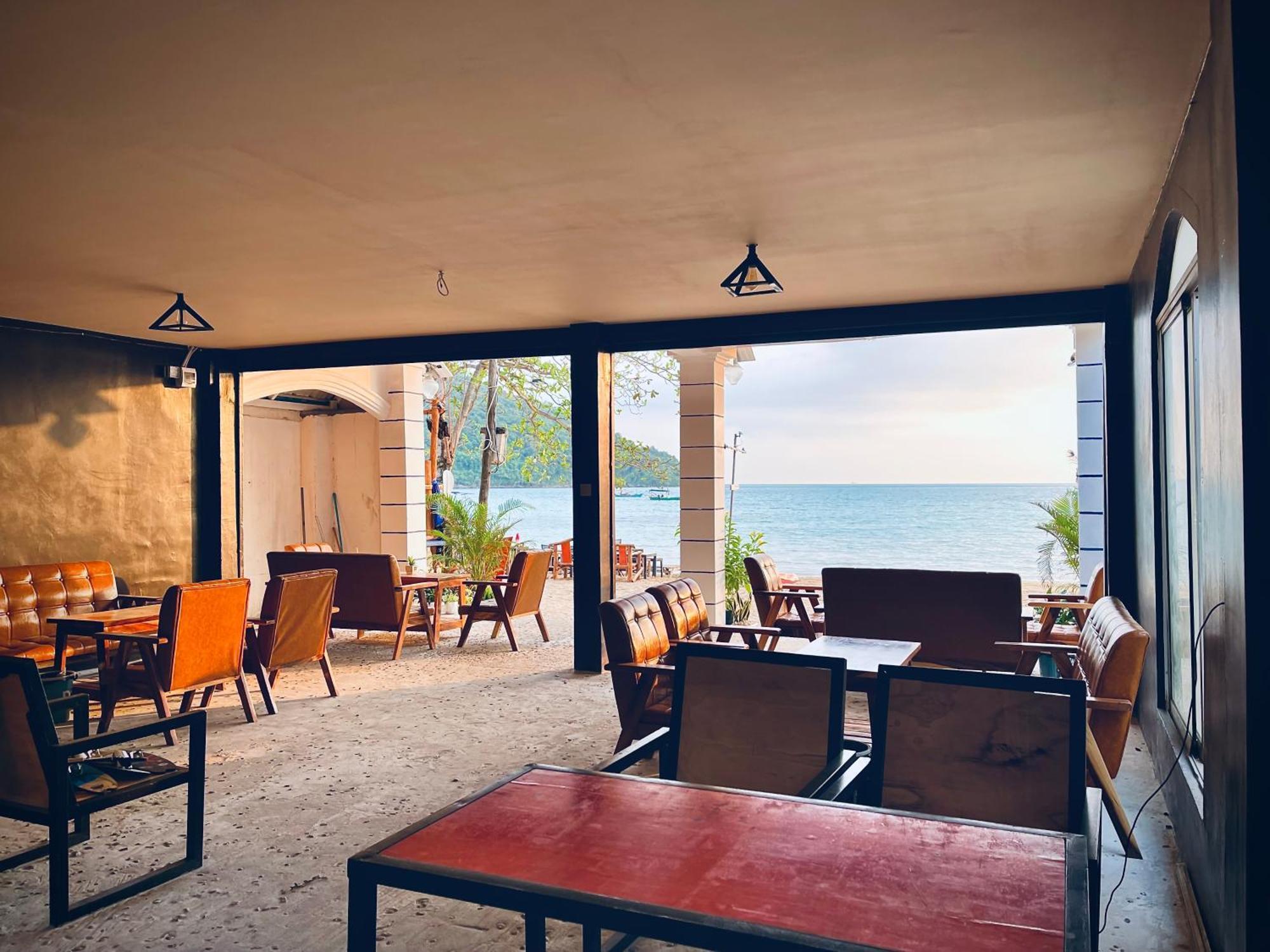 Coral Hotel Koh Rong Sanloem Bagian luar foto
