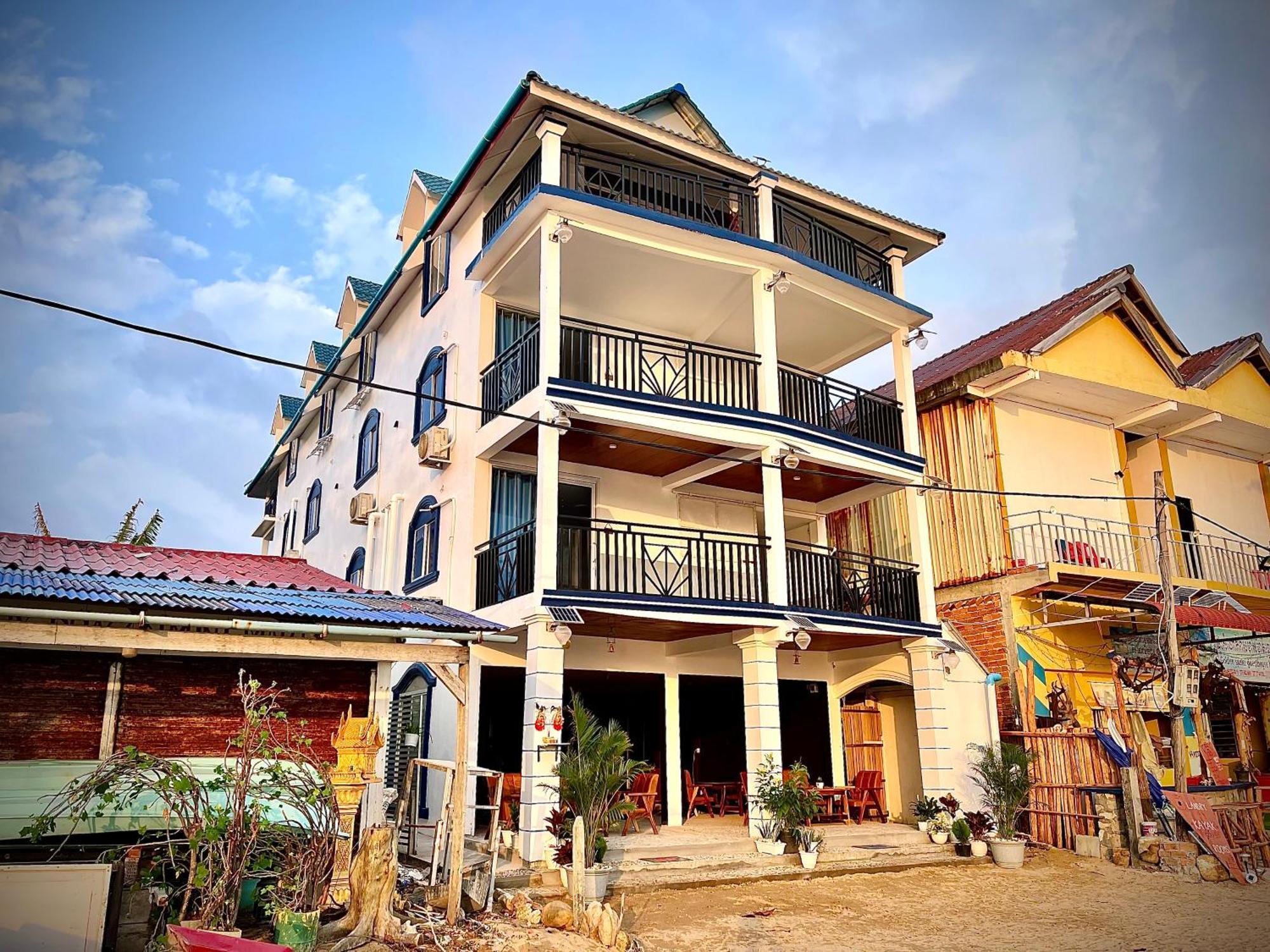 Coral Hotel Koh Rong Sanloem Bagian luar foto